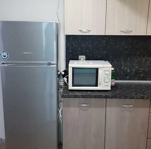 Guest Super Center Perfect Location 招待所 *