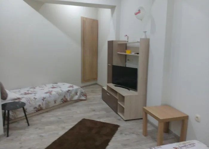 招待所 Guest Super Center Perfect Location *